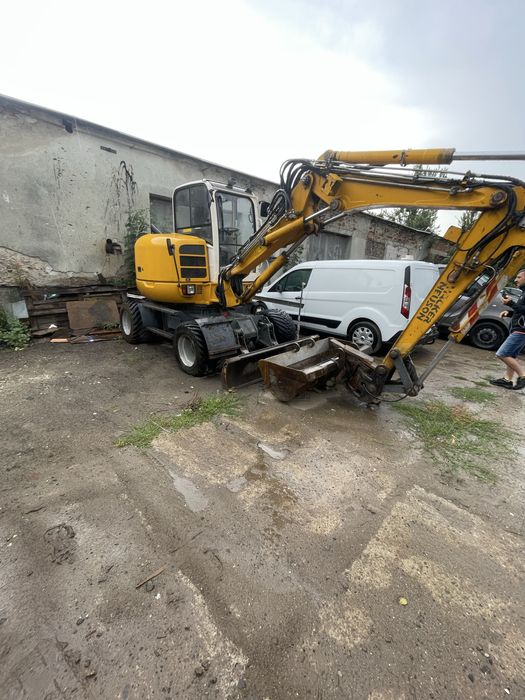 Екскаватор Neuson