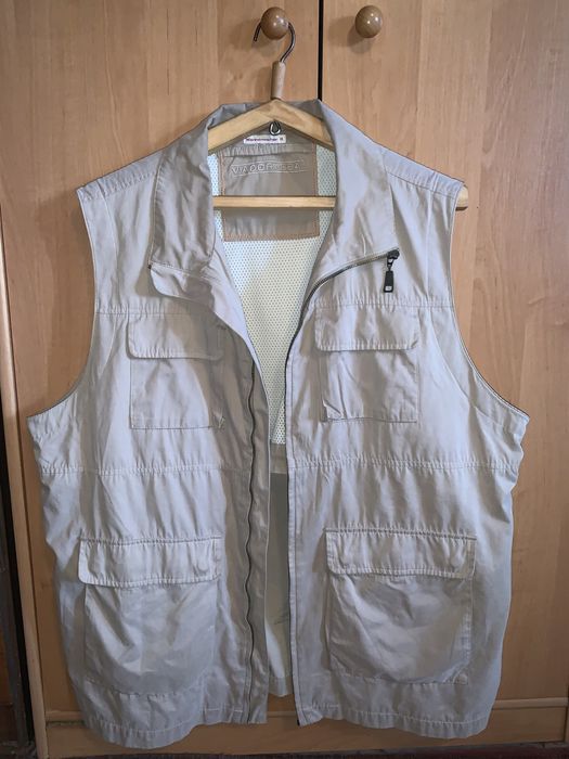 Жилетка чоловіча