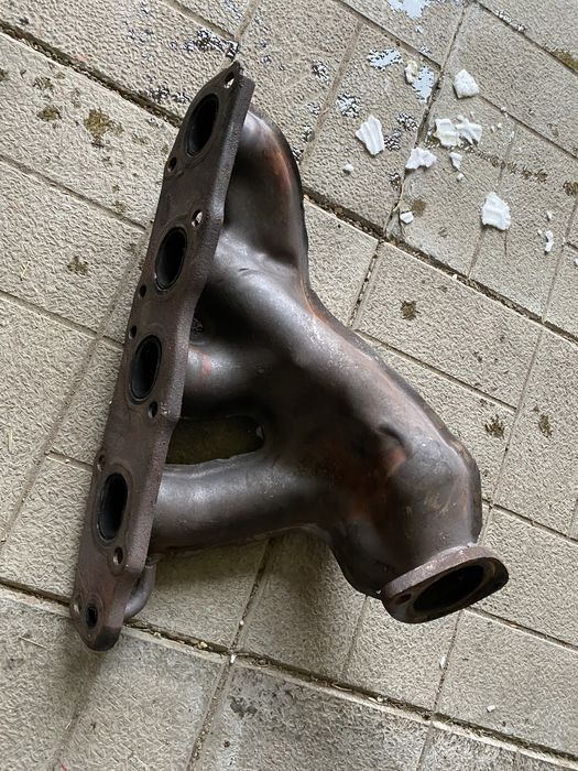 Випускний колектор Сузуки suzuki grand vitara