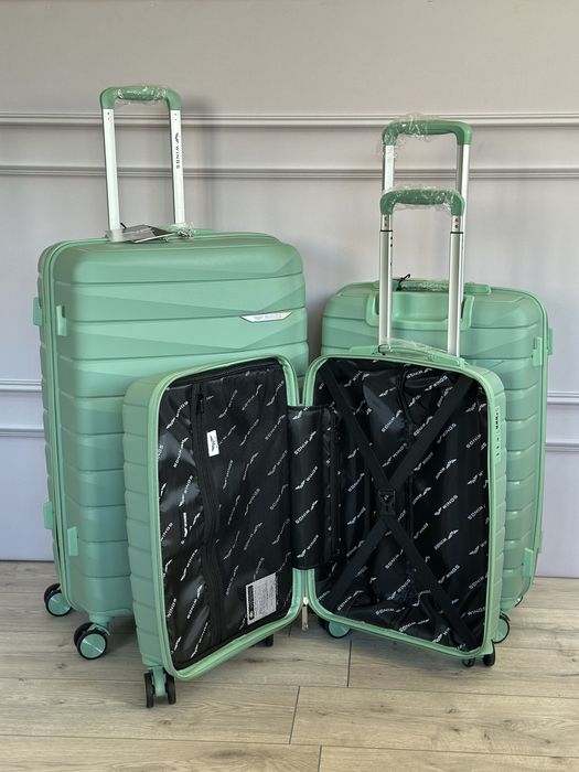 Валіза чемодан чкмоданы Wings DQZ01 (100% поліпропілен) POLAND