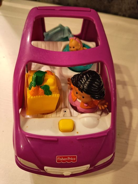 Autko mamy auto samochód różowy bobas little people fisher Price efekt