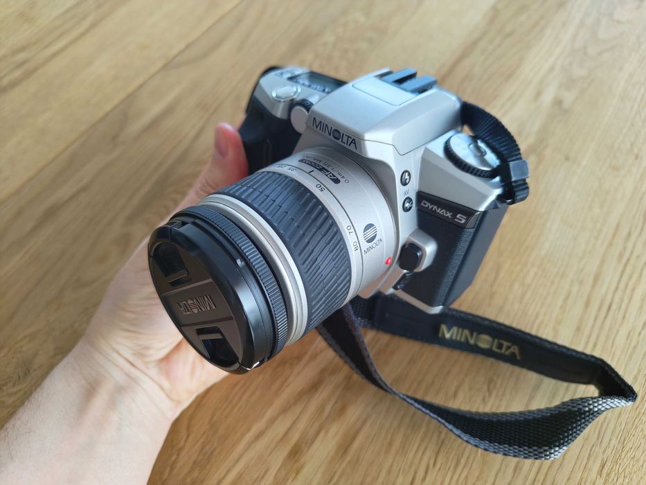 Minolta Dynax 5 + Minolta 28-80/3.5-5.6 AF D