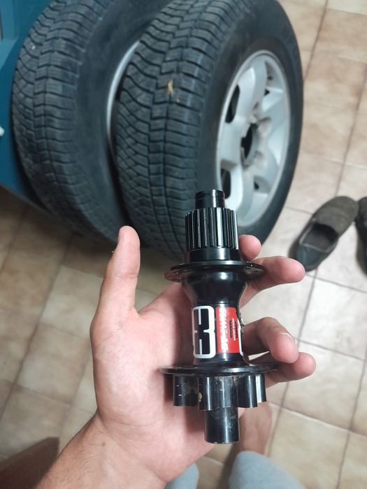 Cubo dt swiss traseiro