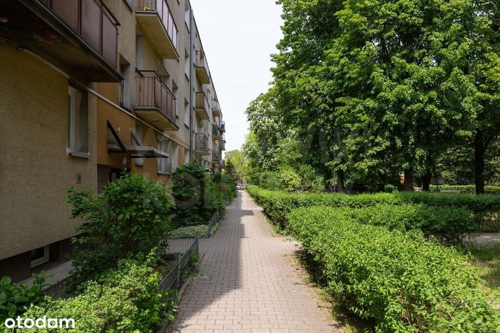 Przytulna kawalerka z balkonem. Muranów.