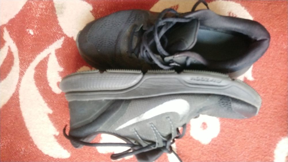 Кросівки Nike, недорого