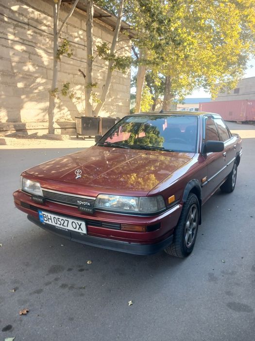 Продам toyota camry 2.0 1988 год