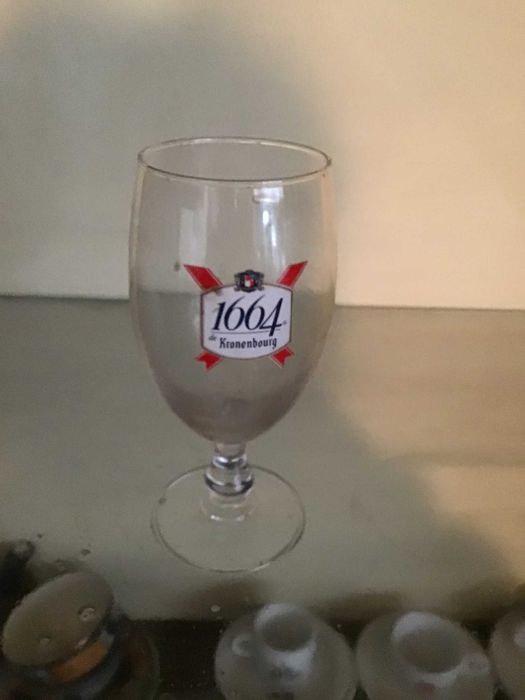 copo de cerveja 1664 alemao