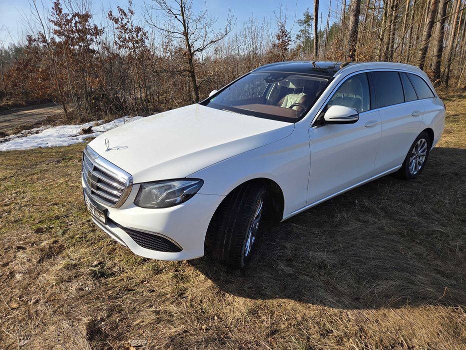 Mercedes E220D W213 full opcja, panorama,pełen LED, limitowane wnętrze