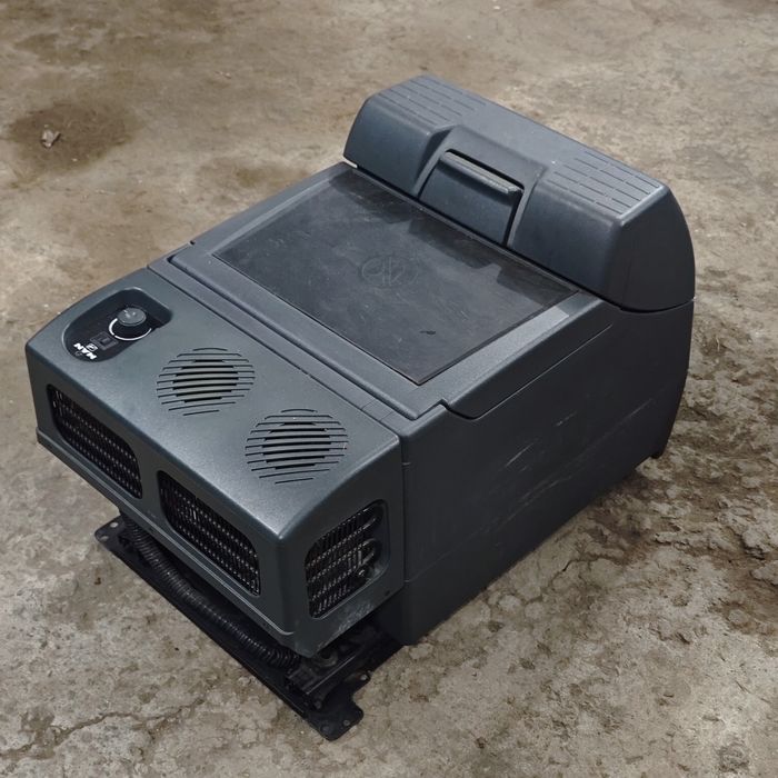 Автохолодильник MAN Kuhlbox 81.63910.6028 12/24V Waeco Germany