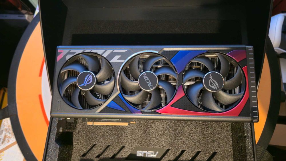 Karta graficzna 4080 Asus rog strix