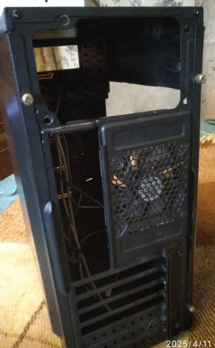 Корпус для ПК з 3-мя, вент-ми, прозрачным оргстеклом от монитора