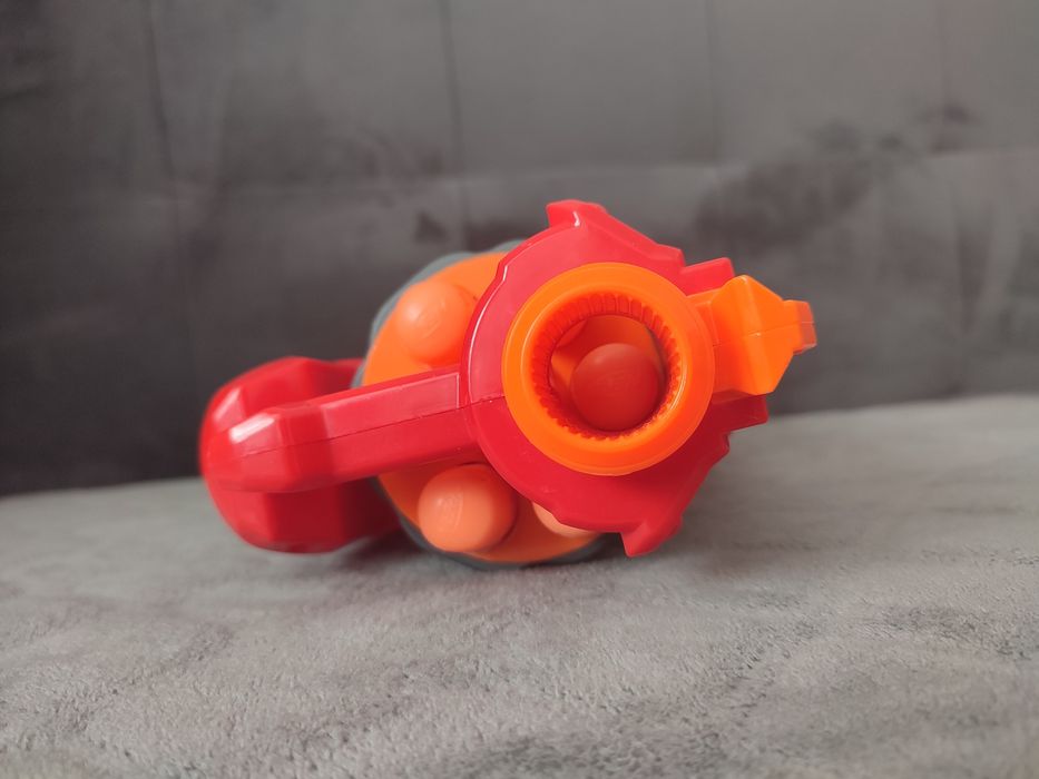 Детский пистолет NERF.