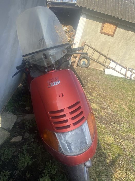 Продам скутер італійський 150 кубів