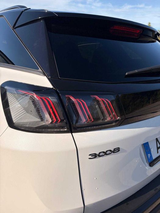 Peugeot 3008 automático troco Vespa 125 — photo 5