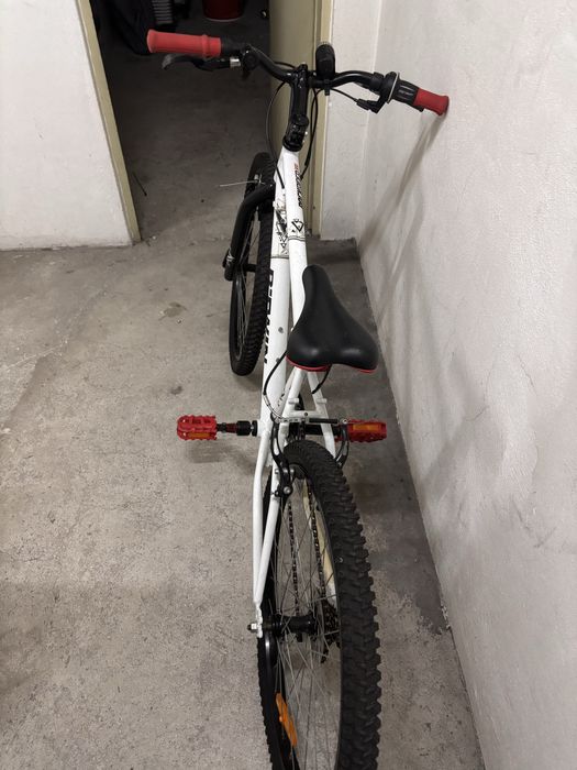 Bicicleta Btwin Roda 24 Excelente estado como nova