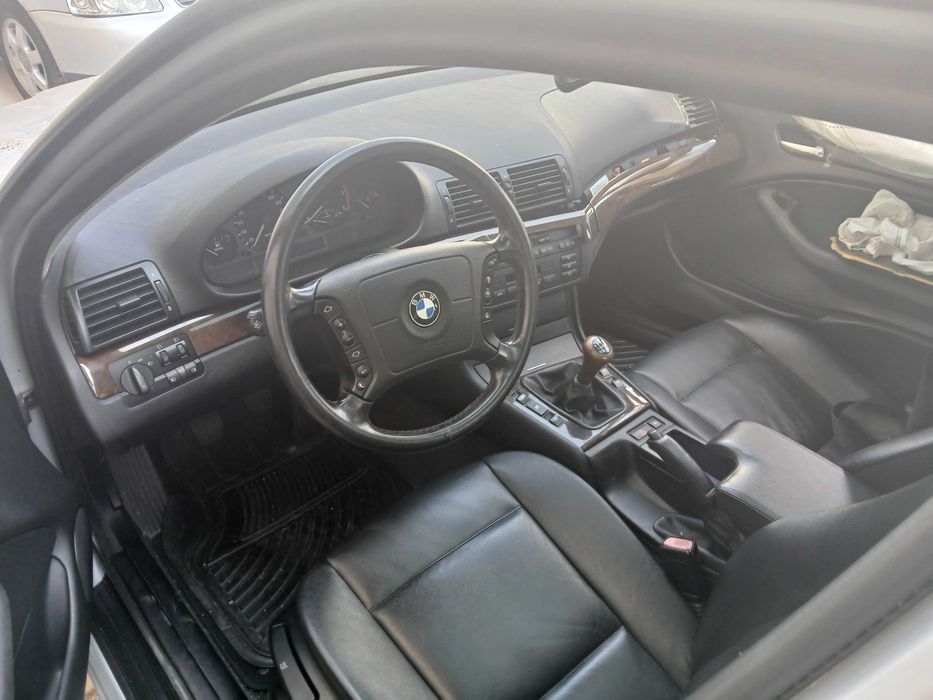 BMW 320 — fotografia 5
