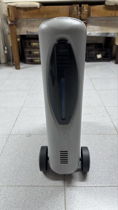 Aquecedor a óleo da marca BOSCH