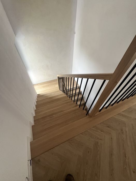 Schody drewniane. balustrady producent