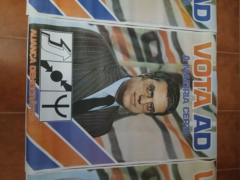 Antigos Cartazes Politicoa AD