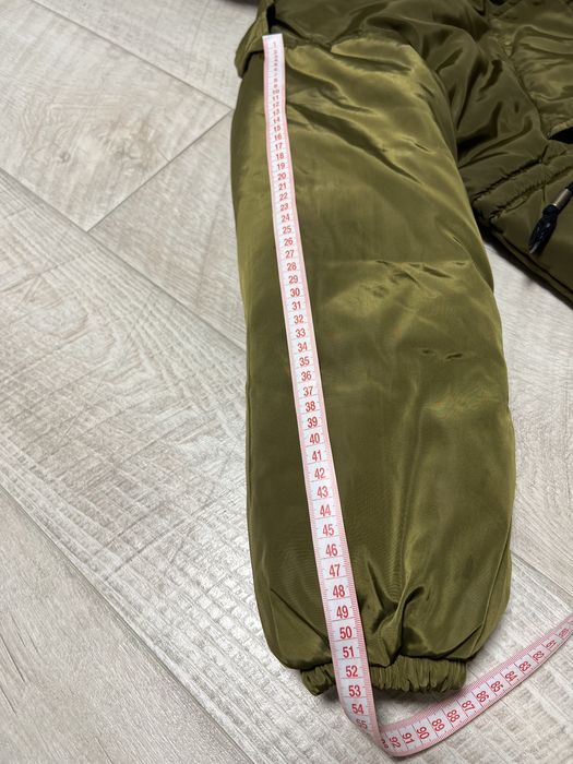 Продам женскую куртку