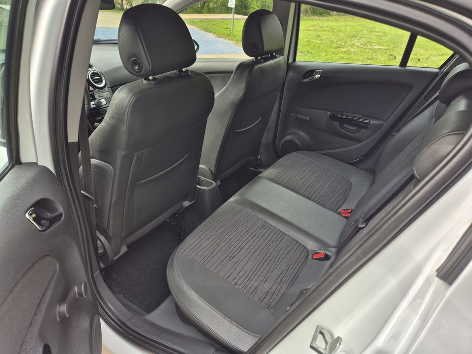 Opel Corsa D 2014r. 1.4 Benzyna Sprowadzony Opłacony Śliczny