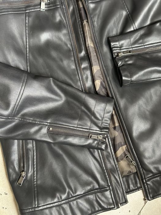 Кожаная куртка Guess