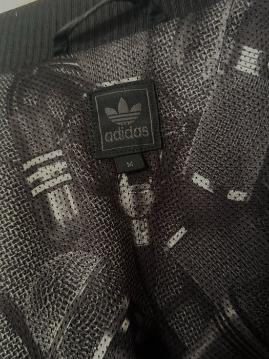 Casaco Adidas edição limitada