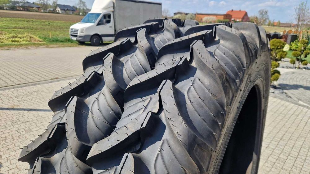 300/95r46 12.4r46 Taurus Nowe