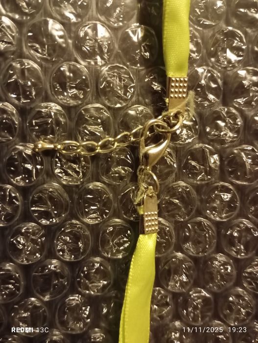 Colar de bolas floridas