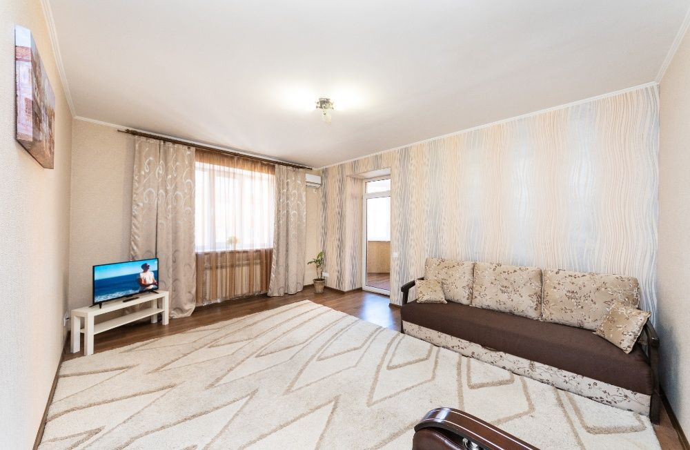 Посуточно! Двушка рядом с Центральным парком в престижном ЖК!