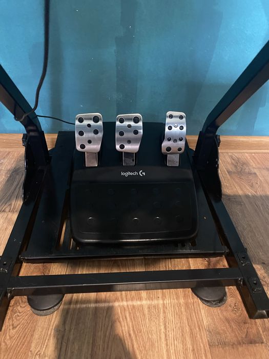 kierownica logitech g920/ lub wymienie sie za rower farbike v8