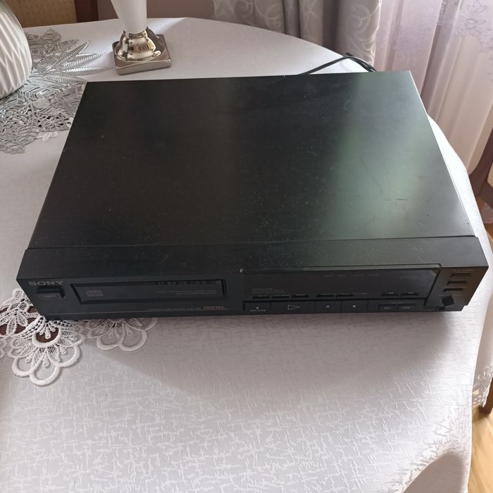 CD Sony model CDP - 250