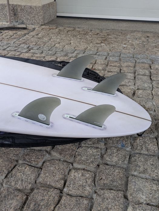 Surfboard nothing 6'8 parallax quad