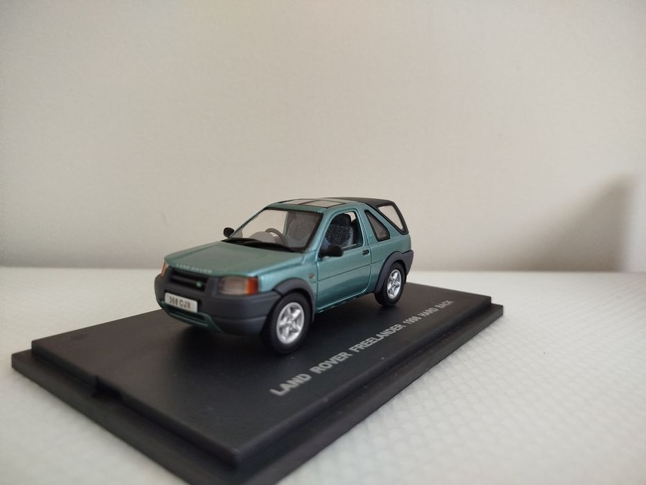 Miniatura Land Rover Freelander 1/43 Nova