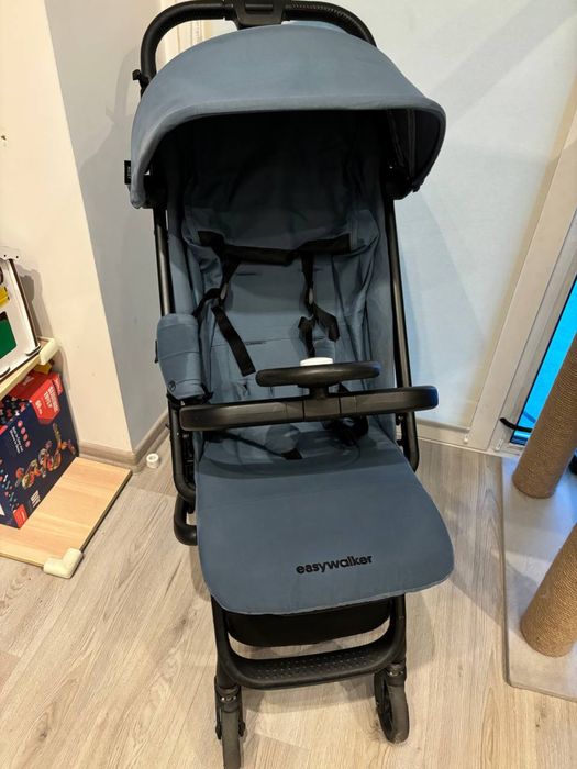 Прогулянкова коляска Easy Walker Miley² FULL
