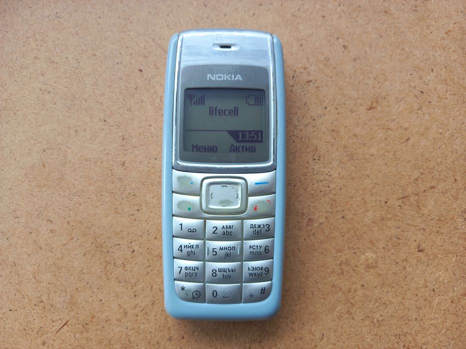 Мобильный телефон Nokia 1112