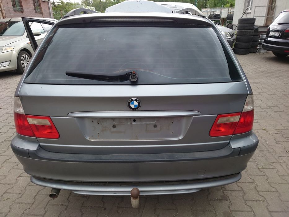 Klapa bagażnika BMW E46 polift touring zdrowa wszystkie części