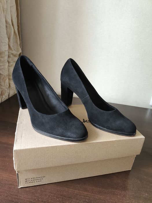 Туфлі на підборах Clarks