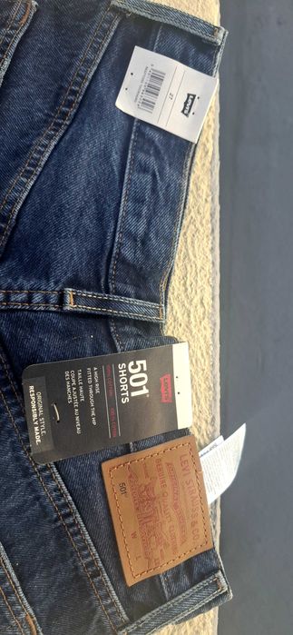 Calção de ganga Levis 501 novos
