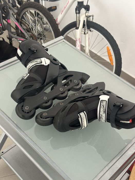 Patins Oxelo preto vermelho e branco  ajustáveis 36-38