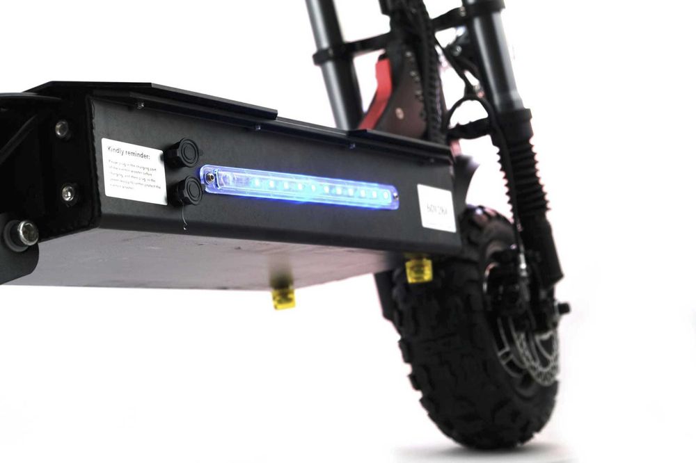 Электросамокат полноприводный Yoo Bee Explorer 5600W 28 Ah