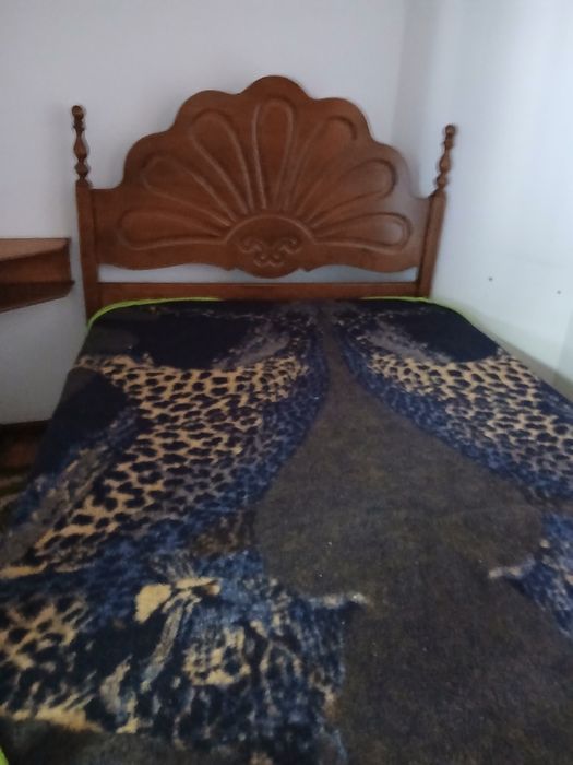Cama de casal com colchao