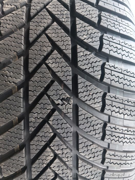 255/50 R19 103T  Bridgestone Blizzak LM005