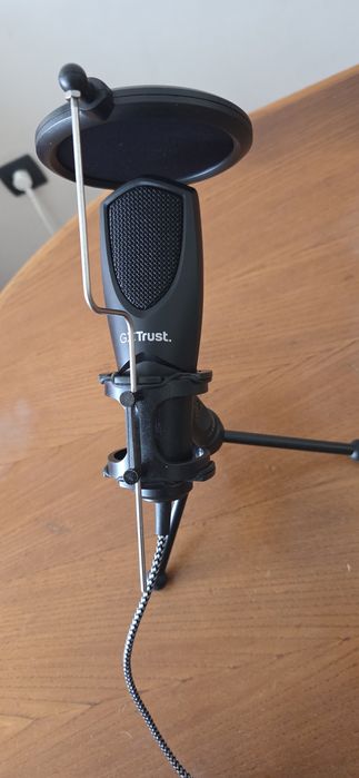Microfone TRUST GXT 232 Mantis Streaming
