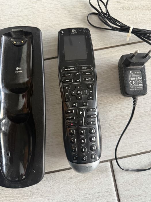 Pilot Logitech Harmony One