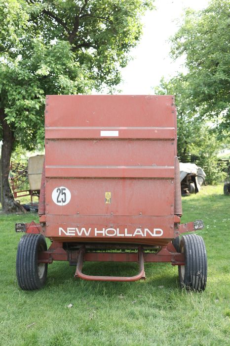 Prasa rolująca New Holland