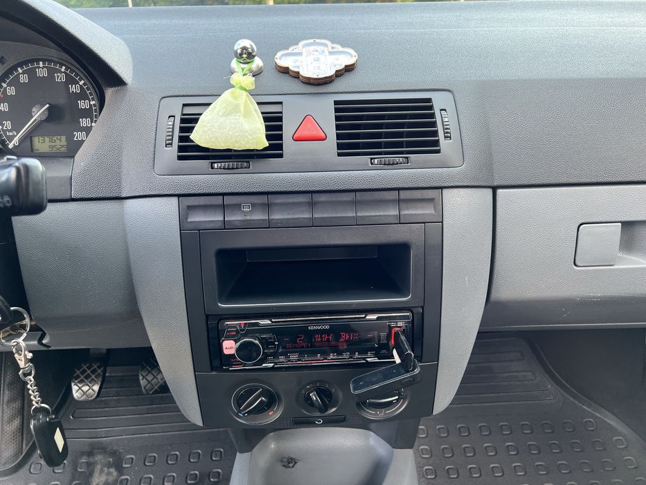 Skoda Fabia 1.4 бензин