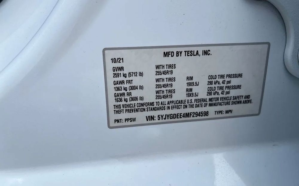 Tesla model Y 2021 Long Range Dual Motor