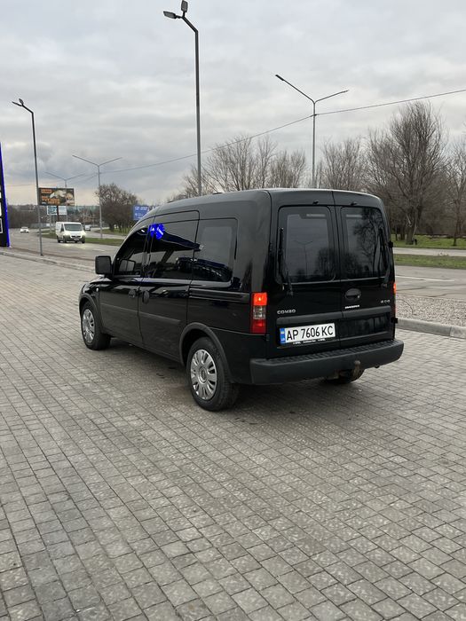 Продам(Обмен) Опель Комбо