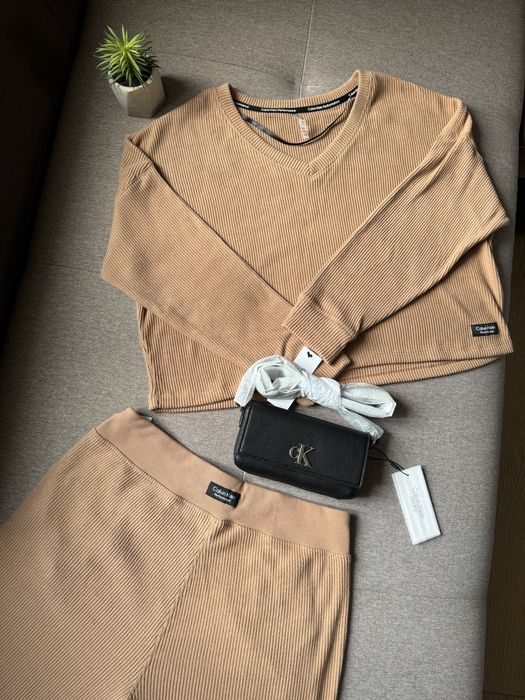 Костюм Calvin Klein